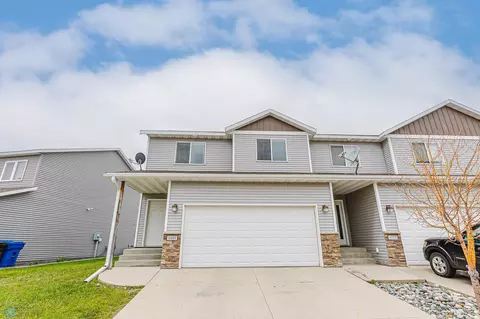 4283 51st St S, Fargo, ND 58104
