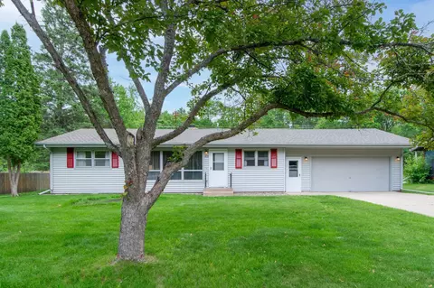2103 Graydon Ave, Brainerd, MN 56401