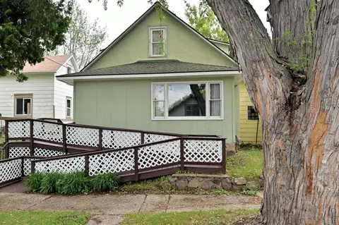 409 3rd St, Bovey, MN 55709