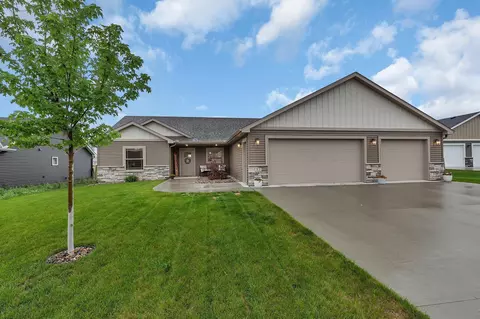 83 Meadow Ln, Cold Spring, MN 56320