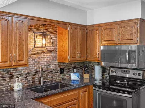 Kitchen - 3920 Linden Cir, Excelsior, MN 55331 photo 2 of 8