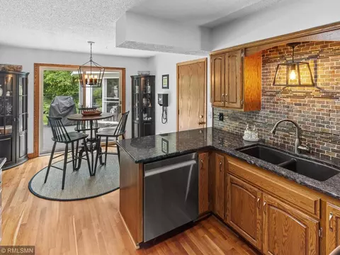 Kitchen - 3920 Linden Cir, Excelsior, MN 55331 photo 5 of 8