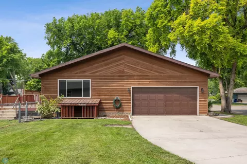 1301 5th Ave N, Moorhead, MN 56560