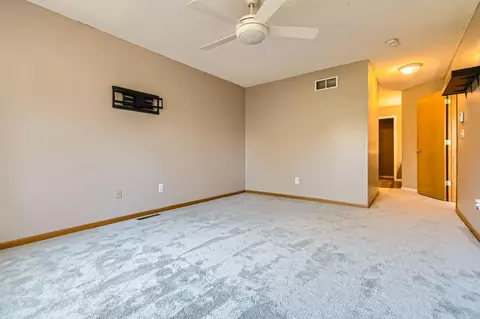 Bedroom - 604 Crane Creek Ln, Eagan, MN 55121 photo 2 of 7