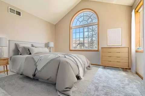 Bedroom - 604 Crane Creek Ln, Eagan, MN 55121 photo 3 of 7