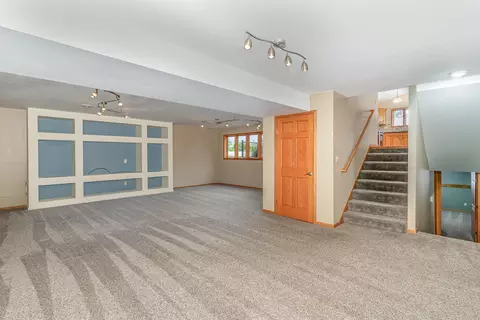 739 Hallstrom Dr, Red Wing, MN 55066 photo 24