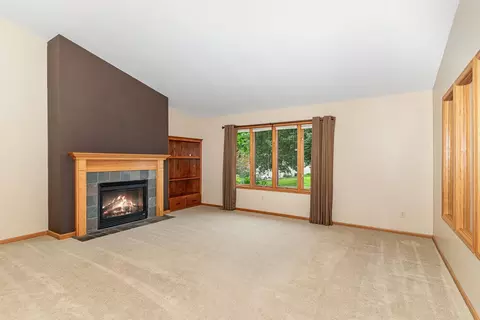 739 Hallstrom Dr, Red Wing, MN 55066 photo 5
