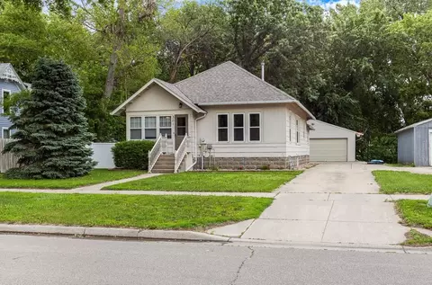 301 S 4th St, Marshall, MN 56258