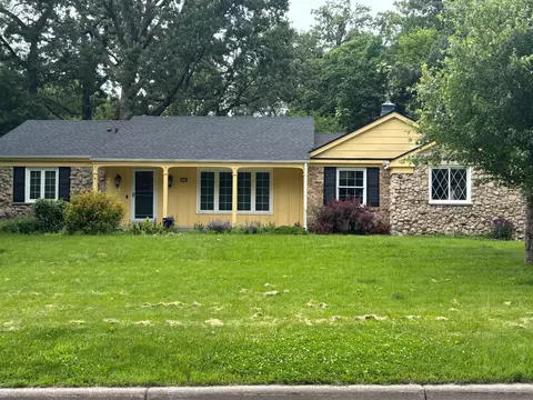 5979 Stoneybrook Dr, Minnetonka, MN 55345