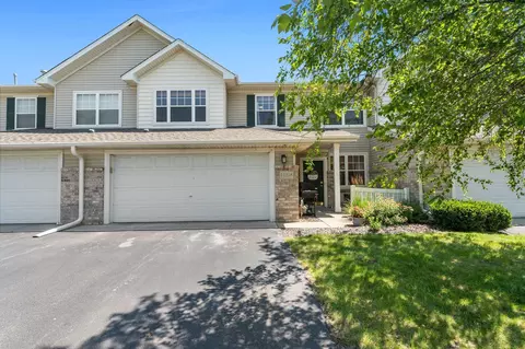 11228 204th St W #1003, Lakeville, MN 55044