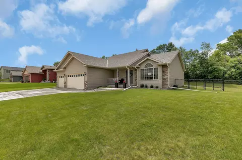 823 Morningside Loop, Saint Joseph, MN 56374 photo 2