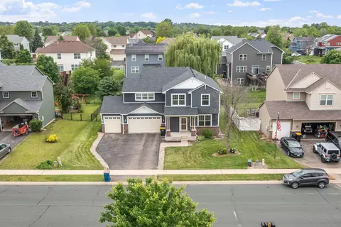 2108 Meadowlark Ln, Shakopee, MN 55379