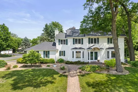 13870 Daphne Ln, Rosemount, MN 55068