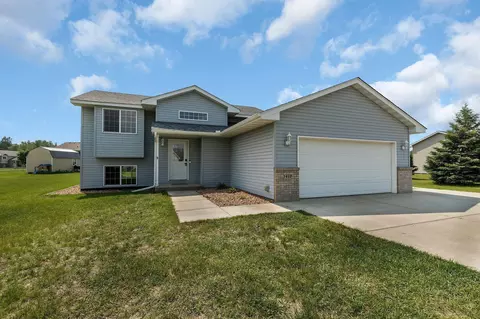 5412 Loganberry Cir, Rice, MN 56367