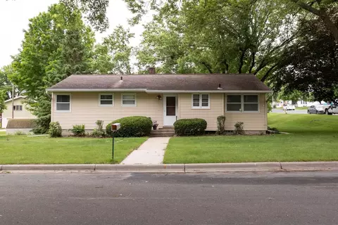 416 Spring St NW, Preston, MN 55965