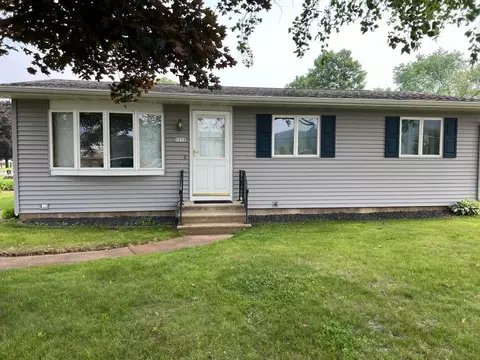 5058 W 8th St, Winona, MN 55987