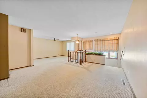 Living - 635 5th St, Windom, MN 56101 photo 7 of 9