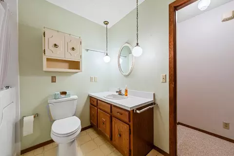 Bath - 635 5th St, Windom, MN 56101 photo 1 of 3