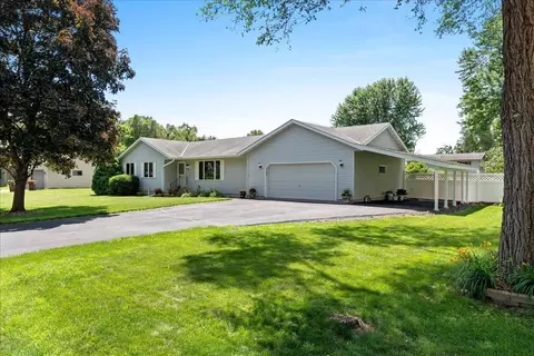 363 Flora St S, Prescott, WI 54021