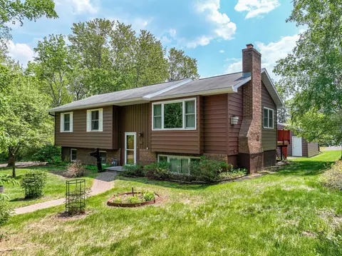 5332 Norwood St, Duluth, MN 55804