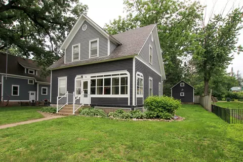526 Hassan St SE, Hutchinson, MN 55350