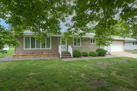 905 24th Ave N, Saint Cloud, MN 56303