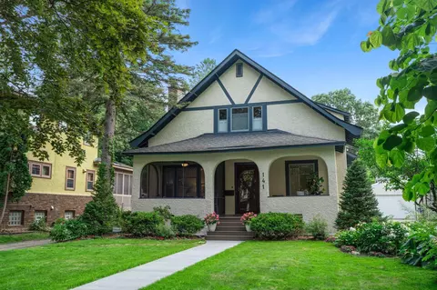 141 Rustic Ldg W, Minneapolis, MN 55419