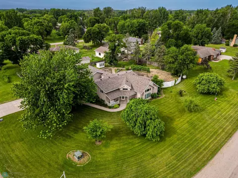 1909 56th Ave N, Moorhead, MN 56560