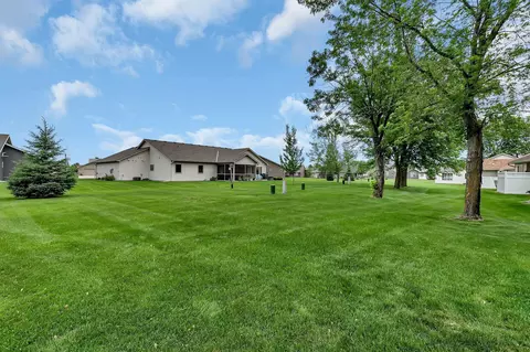 47 Glenview Loop, Saint Cloud, MN 56303 photo 3