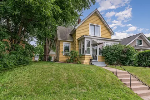 190 Annapolis St E, West Saint Paul, MN 55118