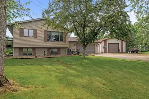 10925 Dalton Ave NE, Monticello, MN 55362