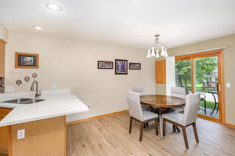 4426 Lakeshore Ter, Eagan, MN 55122 photo 5