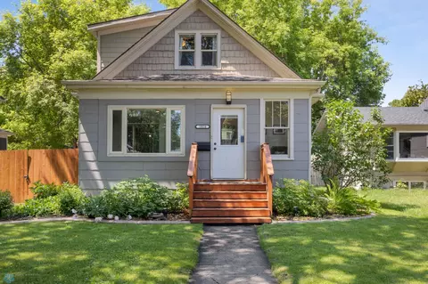 Exterior - 1016 4th St N, Fargo, ND 58102 photo 3 of 15