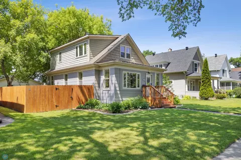 Exterior - 1016 4th St N, Fargo, ND 58102 photo 2 of 15