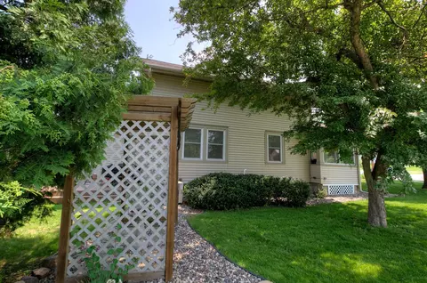 544 E 7th St, Red Wing, MN 55066 photo 9