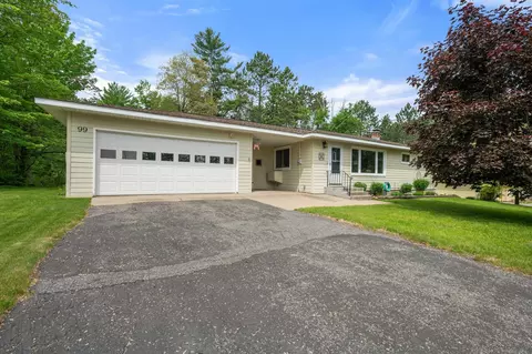 99 Donovan Dr, Grand Rapids, MN 55744