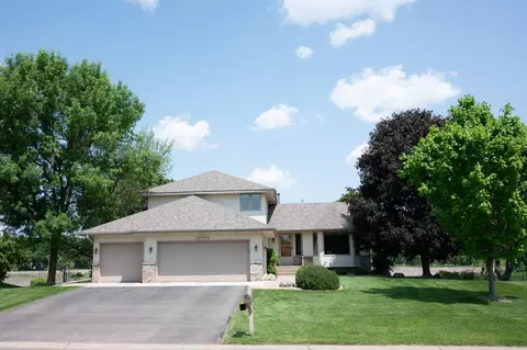 15210 44th Ave N, Plymouth, MN 55446
