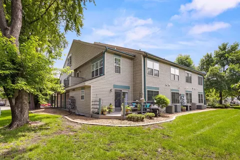 124 Morningside Dr NE, Hutchinson, MN 55350