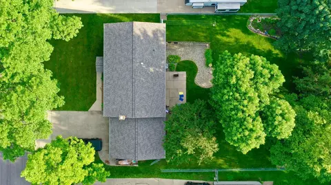 808 17th St SW, Willmar, MN 56201 photo 4