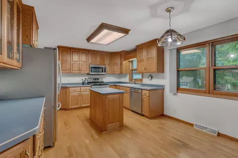 808 17th St SW, Willmar, MN 56201 photo 8