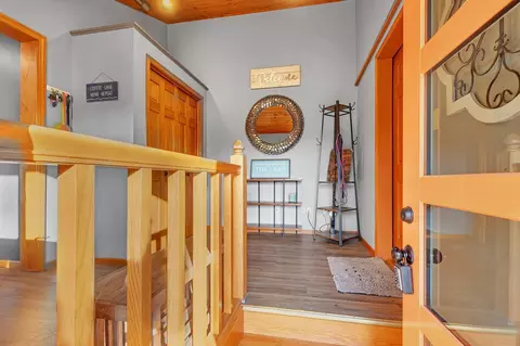 Entry Way - 16568 Maplewood Rd, Cold Spring, MN 56320 photo 2 of 9