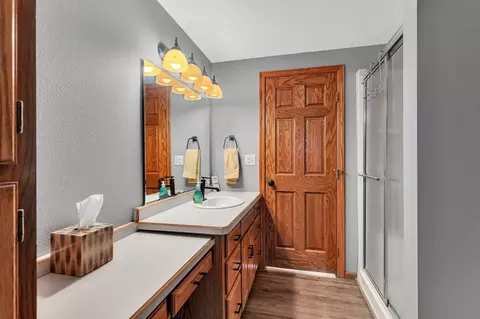 Bath - 16568 Maplewood Rd, Cold Spring, MN 56320 photo 5 of 7