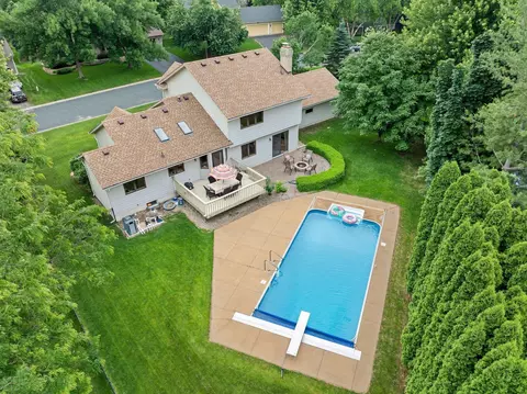 4731 Hazeltine Ln, Eagan, MN 55123