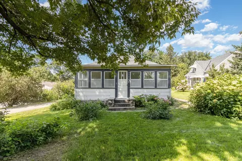5954 Lynwood Blvd, Mound, MN 55364