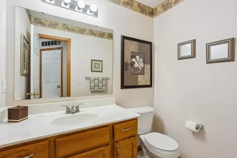 Bath - 3307 Coleshire Path, Rosemount, MN 55068 photo 1 of 4