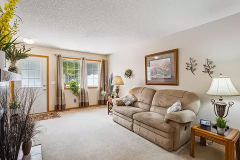 Living - 3307 Coleshire Path, Rosemount, MN 55068 photo 3 of 4