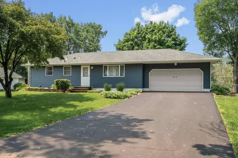 914 121st Ave NE, Blaine, MN 55434