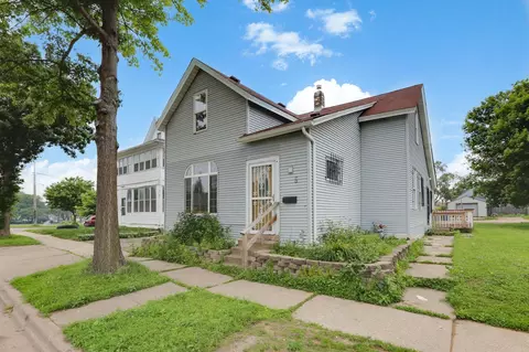 5 Rose Ave E, Saint Paul, MN 55117
