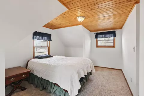 Bedroom - 1115 3rd St NW, Faribault, MN 55021 photo 5 of 6