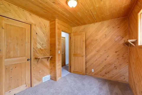 Bedroom - 1115 3rd St NW, Faribault, MN 55021 photo 4 of 6